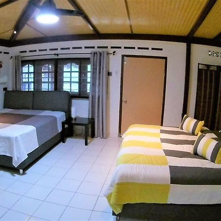 Sabandy House B&B Padang Mat Sirat ภายนอก รูปภาพ
