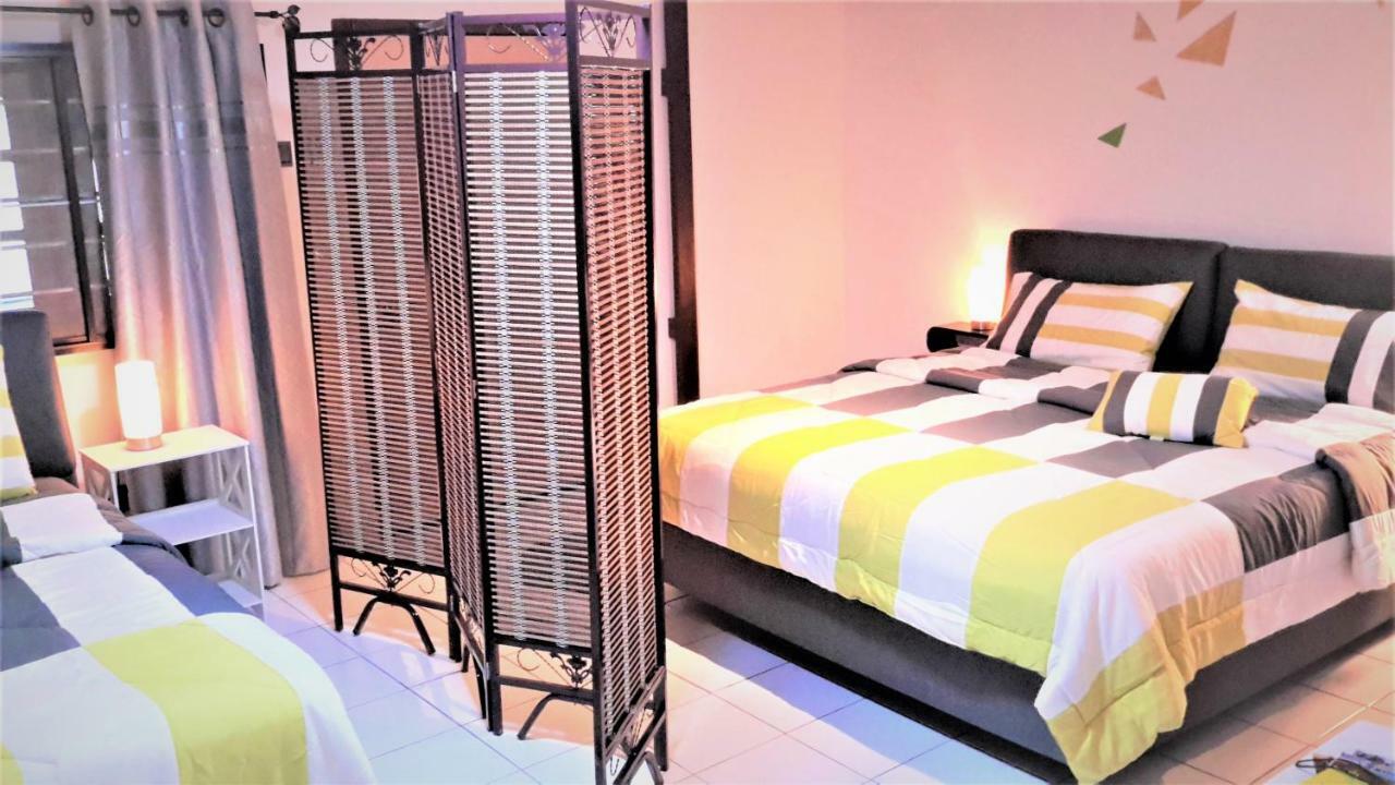 Sabandy House B&B Padang Mat Sirat ภายนอก รูปภาพ
