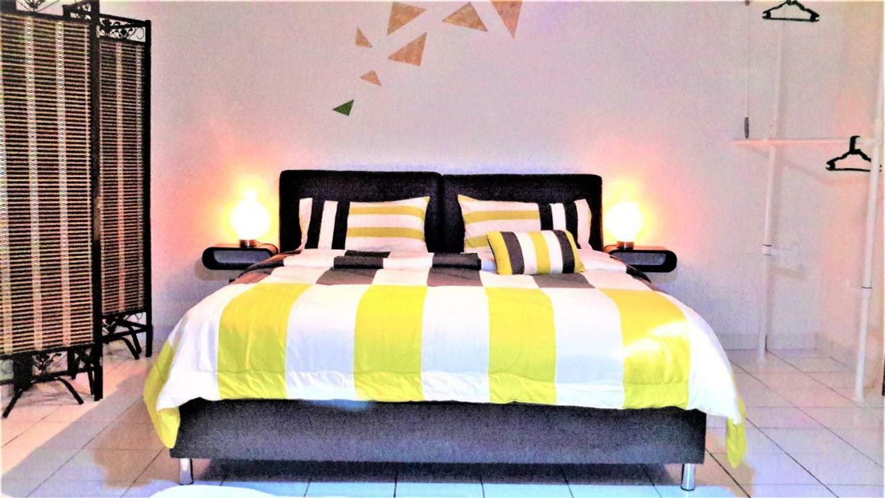 Sabandy House B&B Padang Mat Sirat ภายนอก รูปภาพ