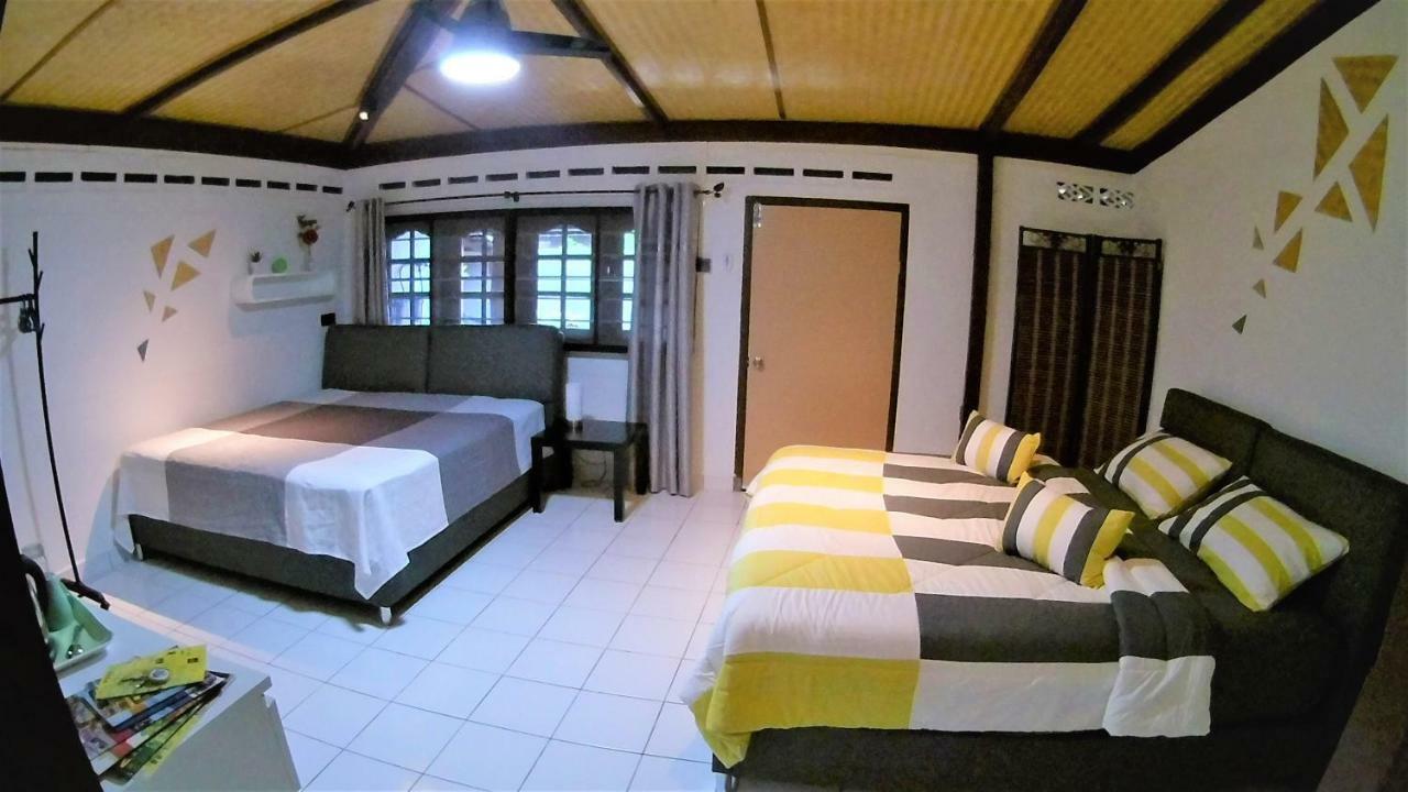 Sabandy House B&B Padang Mat Sirat ภายนอก รูปภาพ